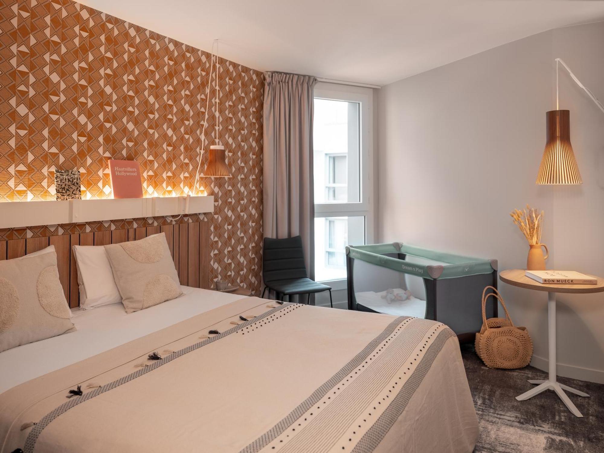 Отель Ibis Paris Gare Montparnasse Catalogne Экстерьер фото